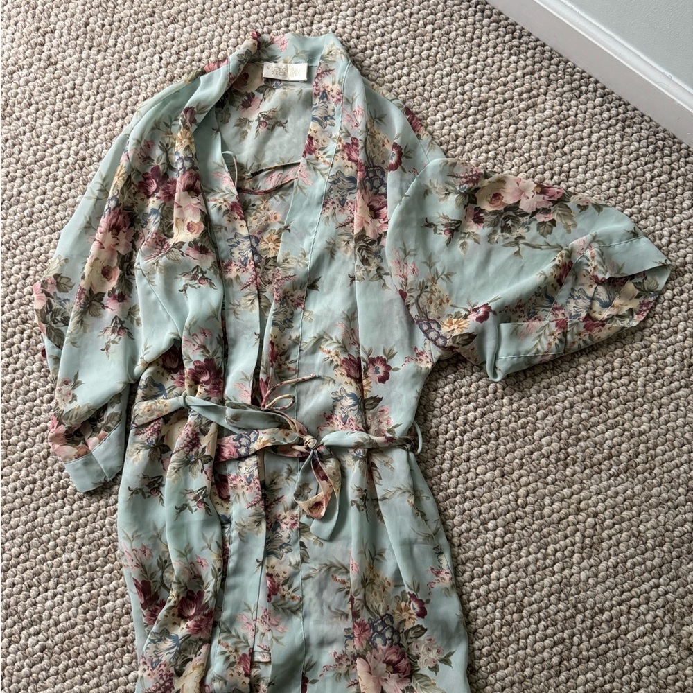 VINTAGE Victoria Secret Gold Label Feminine Floral Two Piece Set XS/S